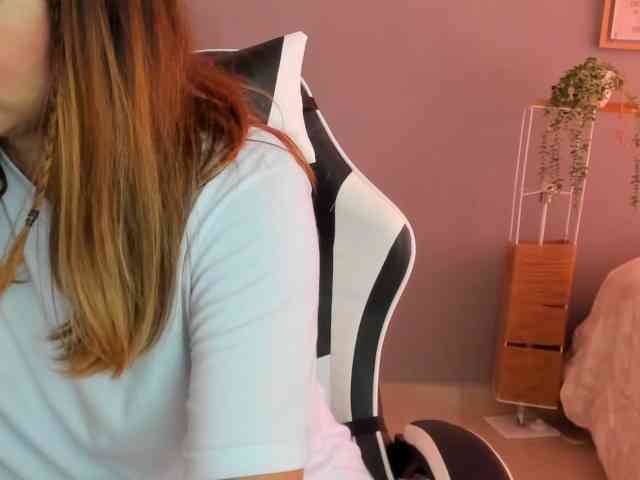 LaraCat1 webcam