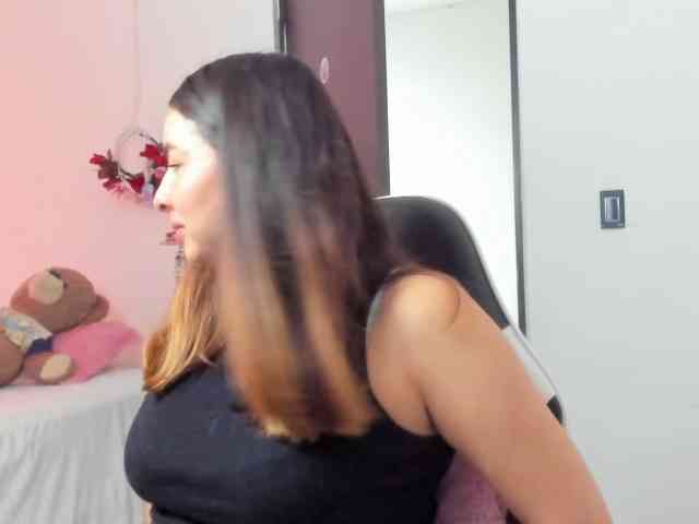LaraCat1 webcam