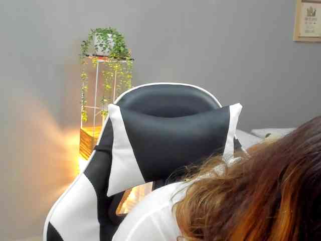 LaraCat1 webcam