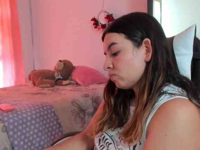 LaraCat1 webcam