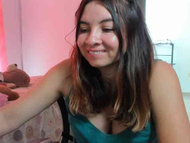 LaraCat1 webcam
