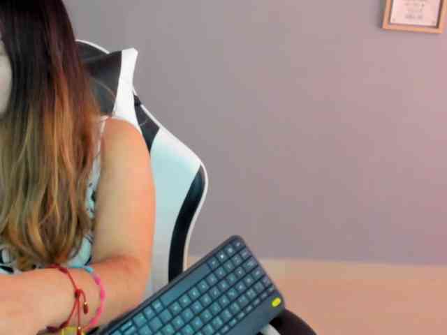 LaraCat1 webcam