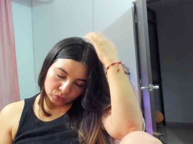 LaraCat1 webcam