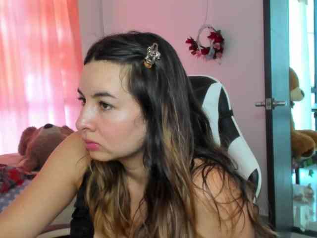 LaraCat1 webcam