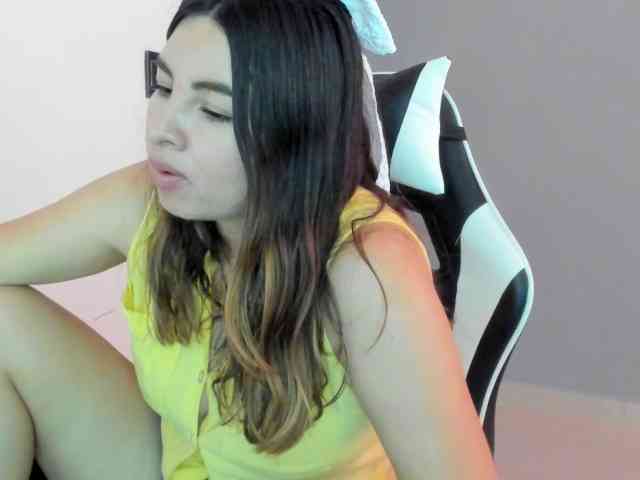 LaraCat1 webcam