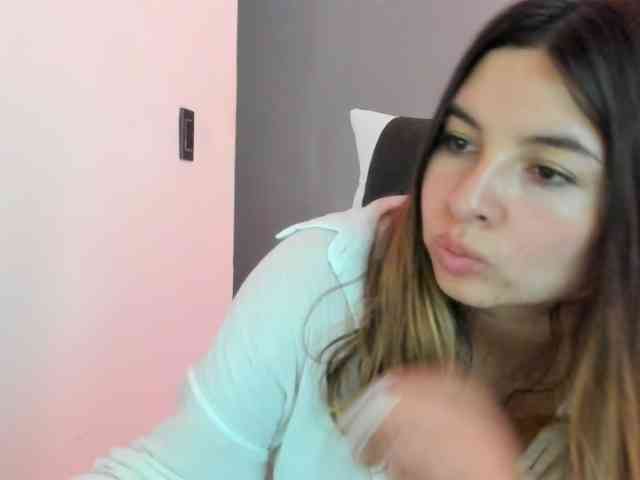 LaraCat1 webcam
