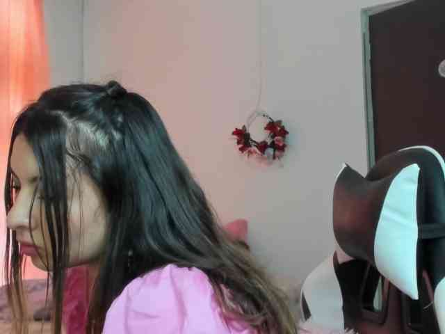 LaraCat1 webcam