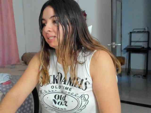 LaraCat1 Live Webcam on BongaCams