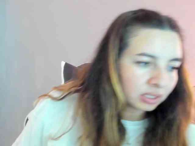 LaraCat1 webcam