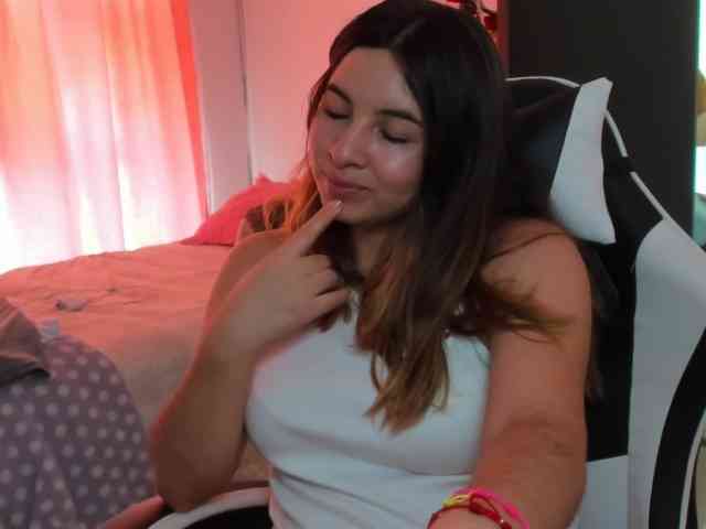 LaraCat1 webcam