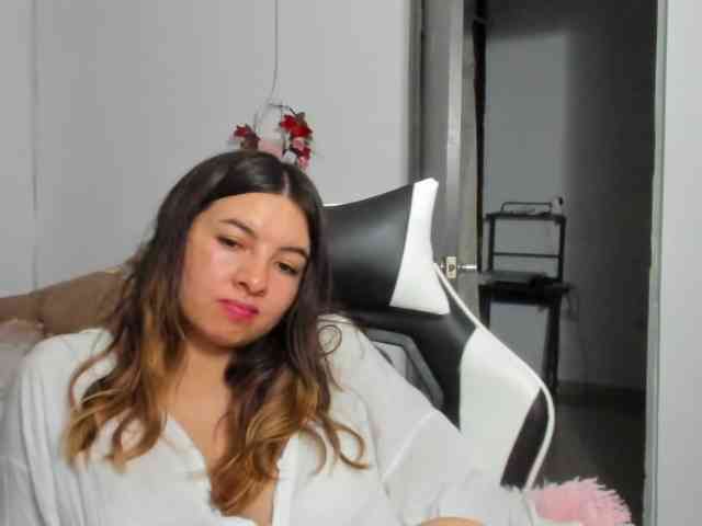LaraCat1 webcam