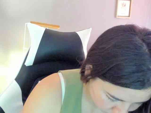 LaraCat1 webcam