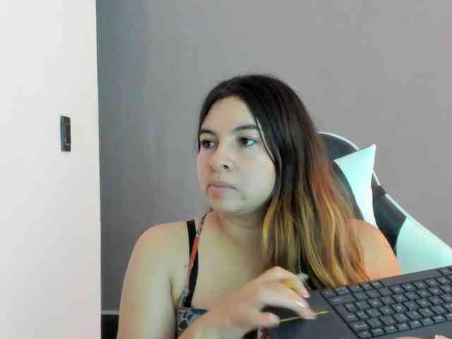 LaraCat1 webcam