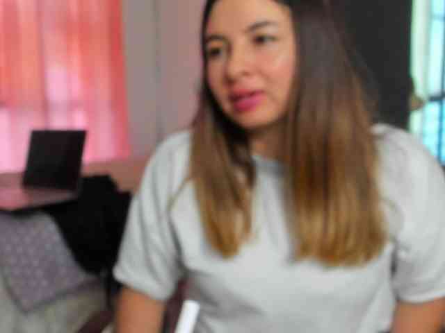 LaraCat1 webcam