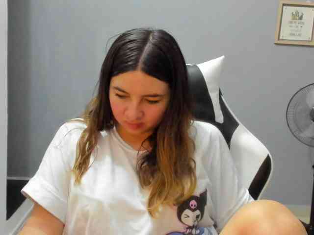 LaraCat1 webcam
