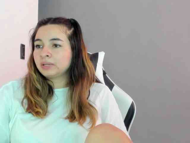 LaraCat1 webcam