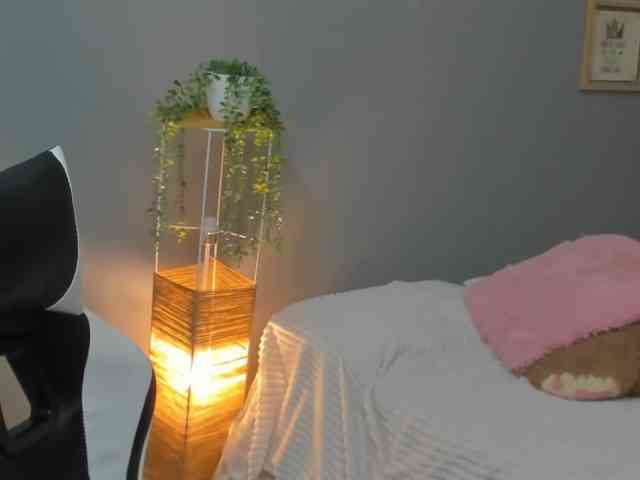 LaraCat1 webcam