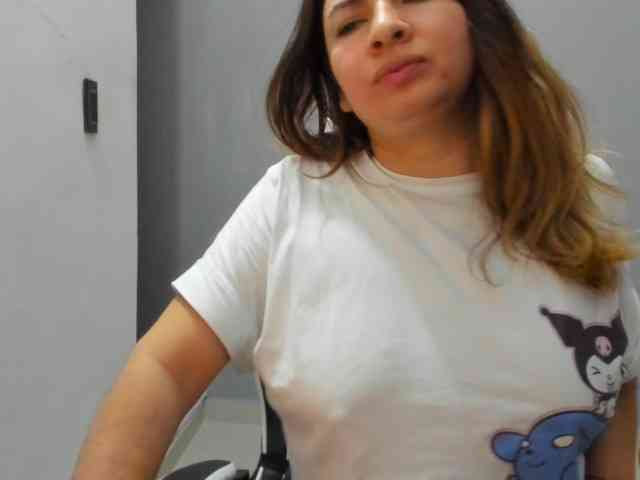 LaraCat1 webcam