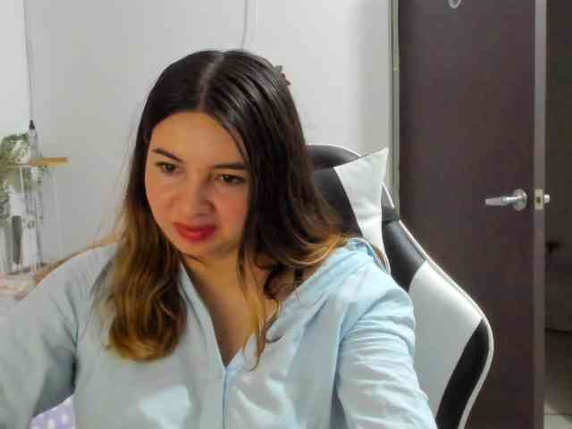 LaraCat1 webcam