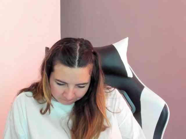 LaraCat1 webcam