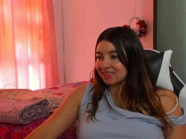 LaraCat1 webcam
