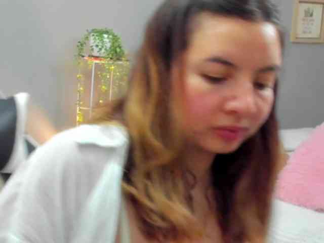 LaraCat1 webcam