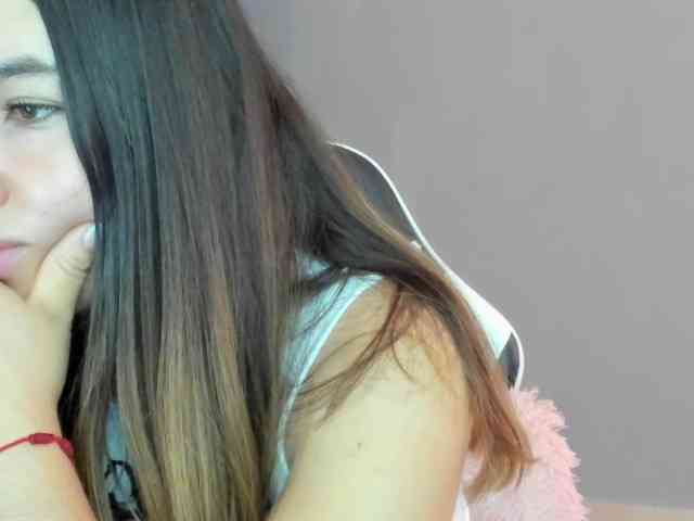 LaraCat1 webcam