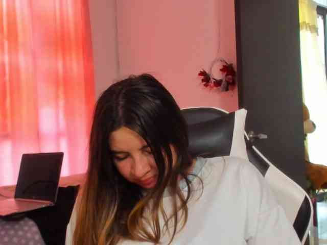 LaraCat1 webcam