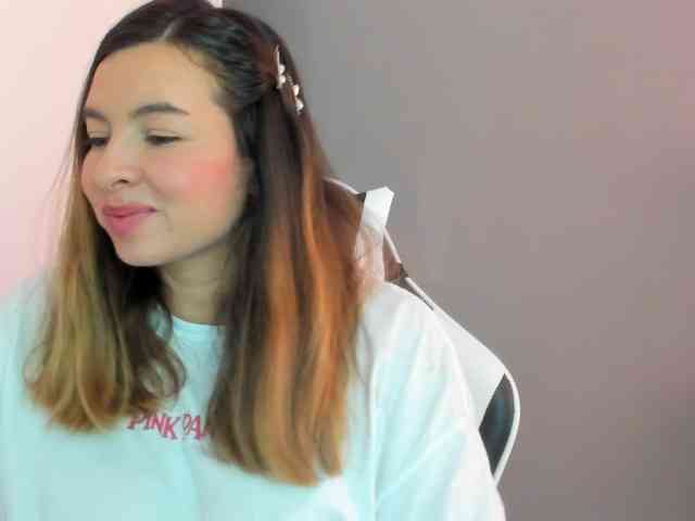 LaraCat1 webcam