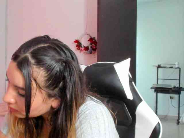 LaraCat1 webcam