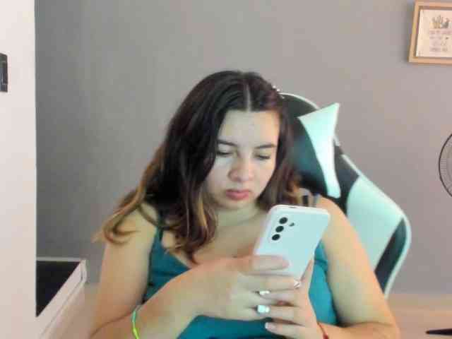 LaraCat1 webcam