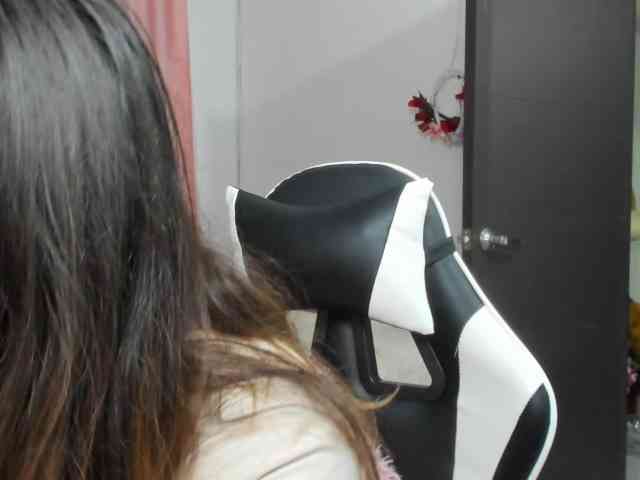 LaraCat1 webcam