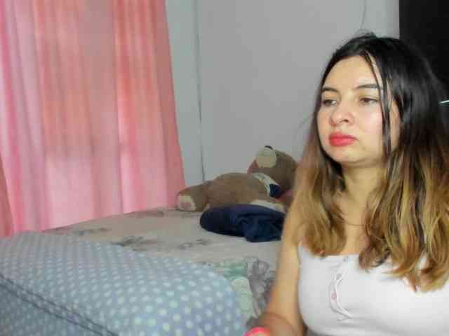 LaraCat1 webcam