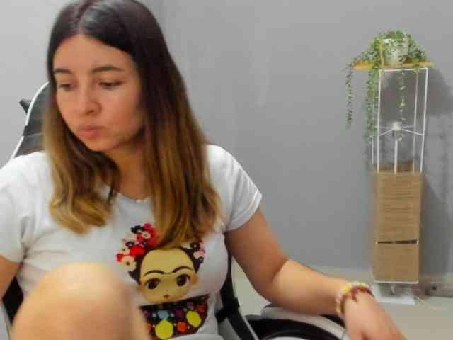 LaraCat1 webcam