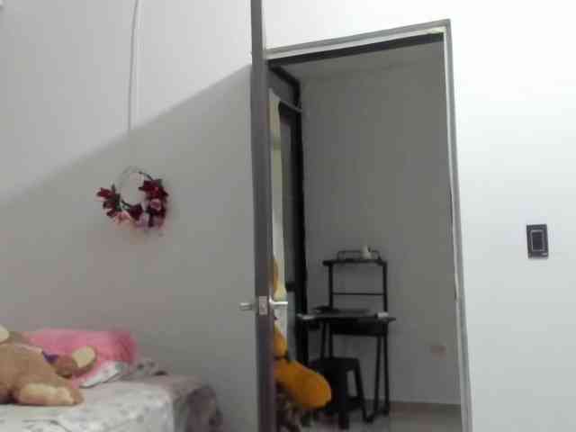 LaraCat1 webcam