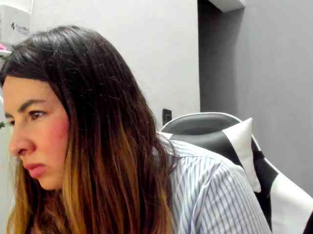LaraCat1 webcam
