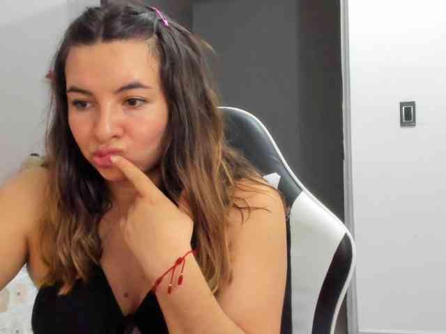 LaraCat1 webcam