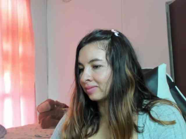 LaraCat1 webcam
