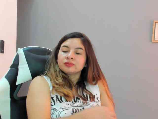 LaraCat1 webcam
