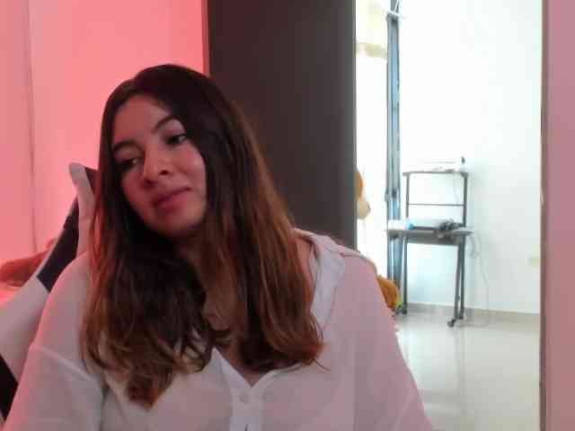 LaraCat1 webcam