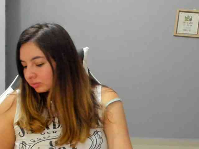 LaraCat1 webcam