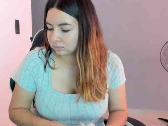 LaraCat1 webcam