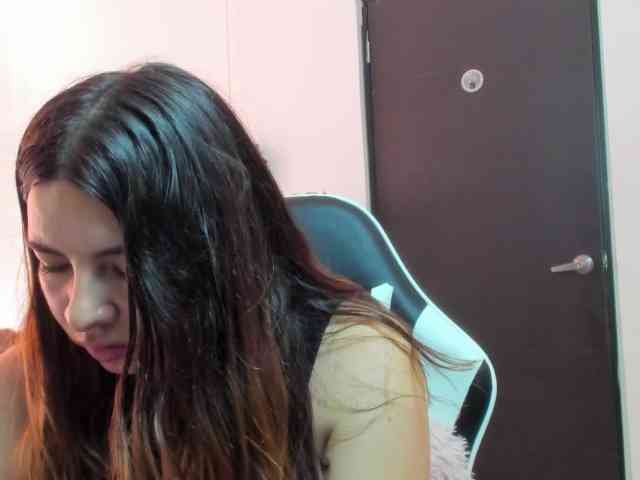 LaraCat1 webcam