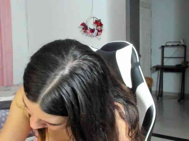 LaraCat1 Live Webcam on BongaCams