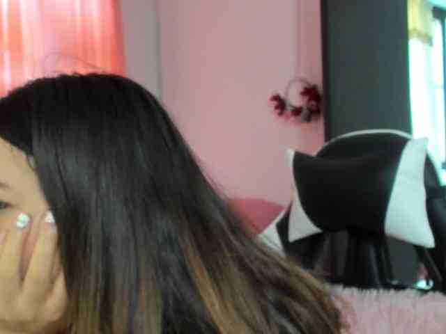 LaraCat1 webcam