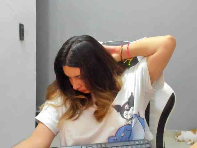 LaraCat1 webcam