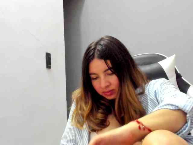 LaraCat1 webcam