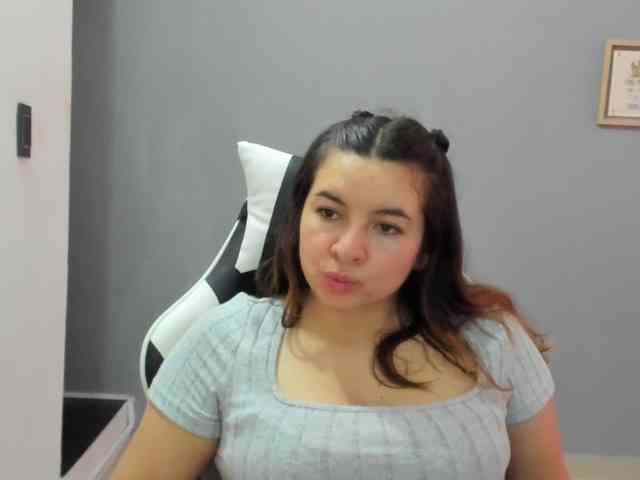 LaraCat1 webcam