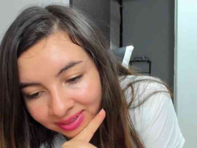 LaraCat1 webcam