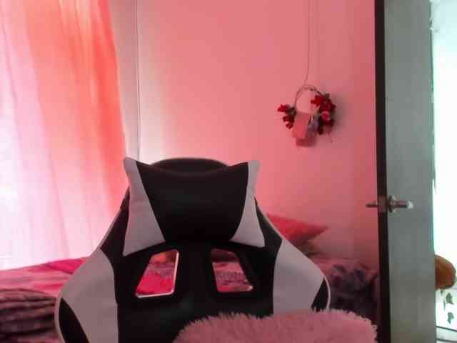 LaraCat1 webcam